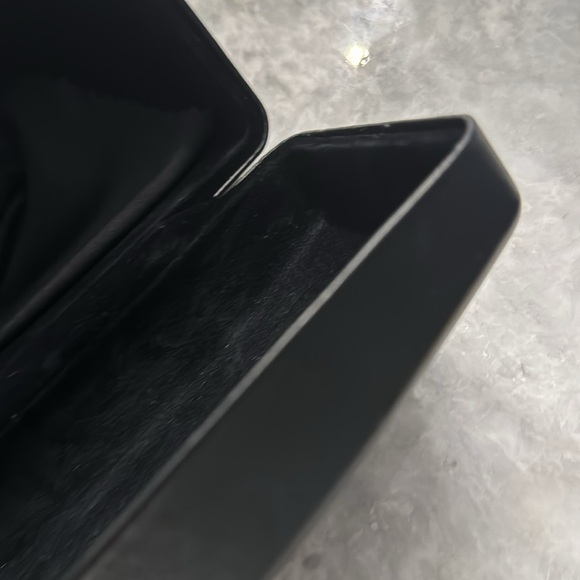 Versace 🔥 - Picture 4 of 6